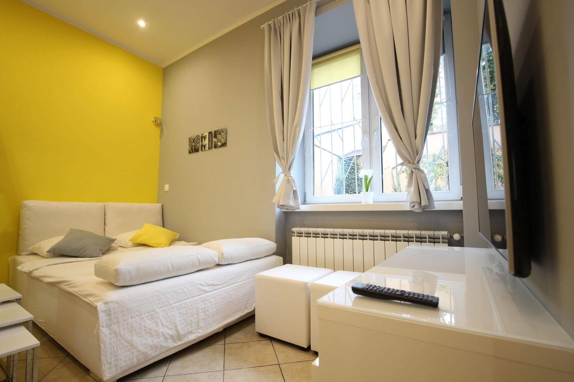 Apartament Rainbow 3